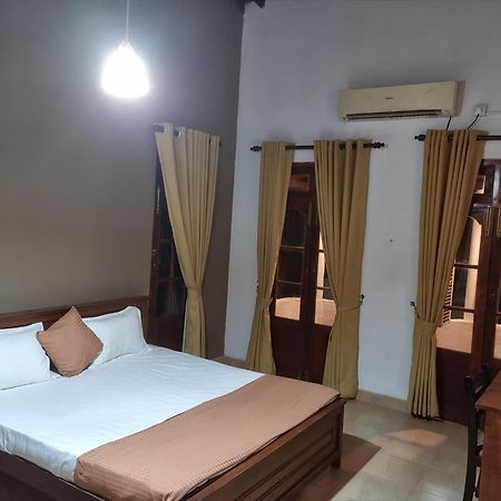 Stellar Inn Peradeniya Exteriér fotografie